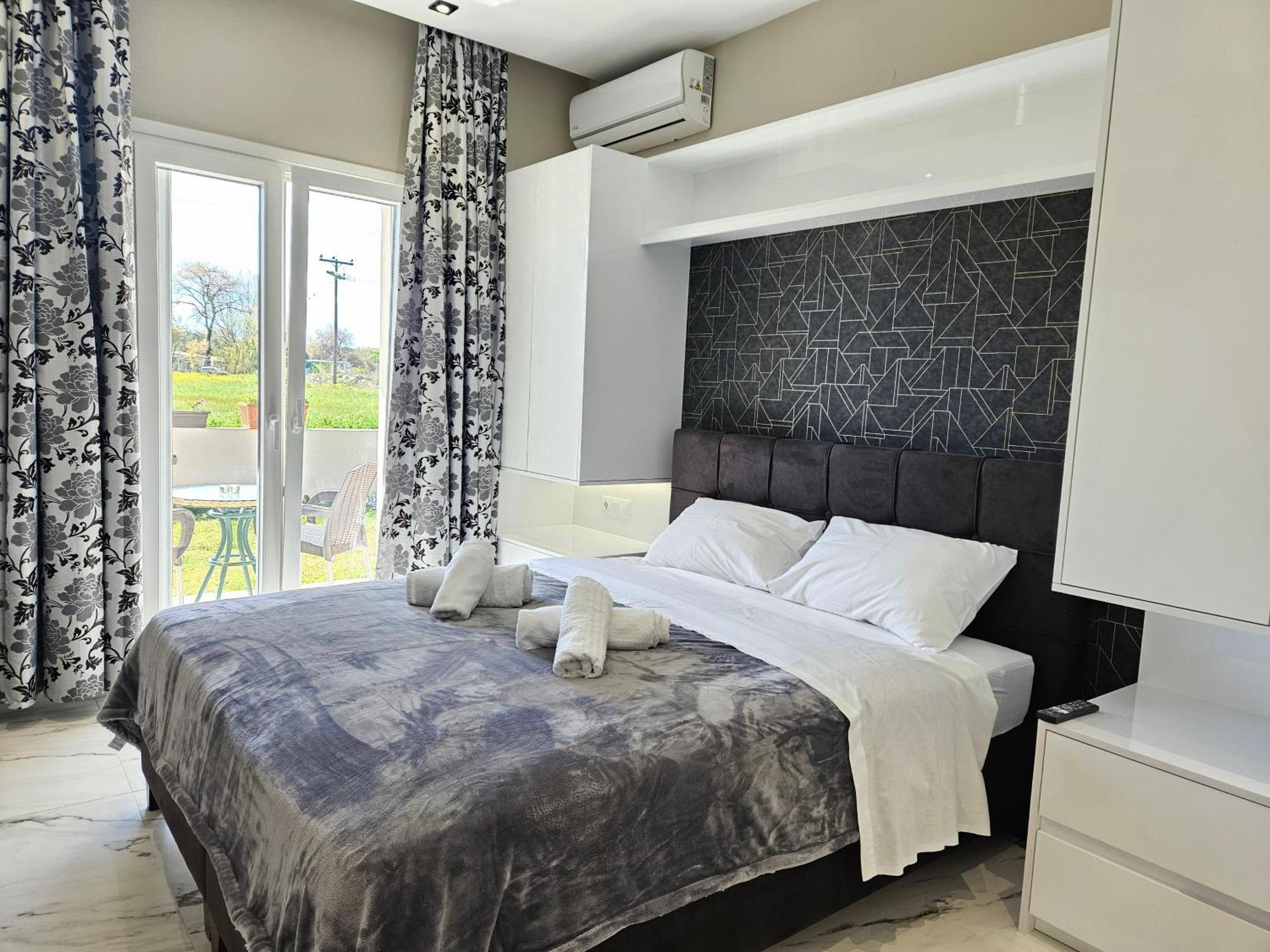 Evelina Luxury In Corfu