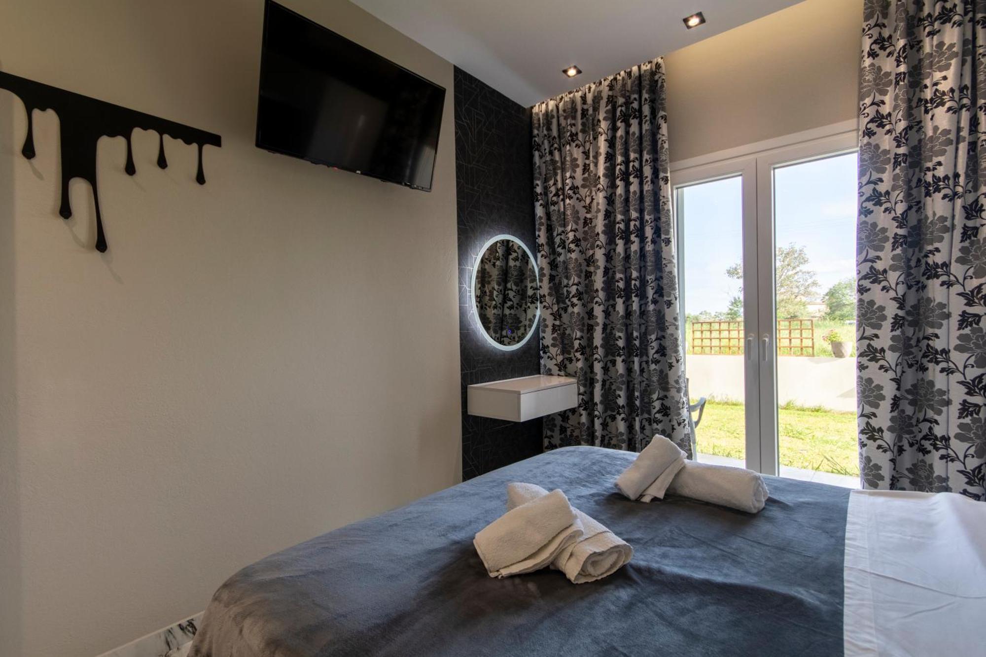 Evelina Luxury In Corfu * Ýpsos